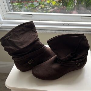 Nine West Vintage America Collection Brown Suede Ankle boot. NEW Never Worn 8M